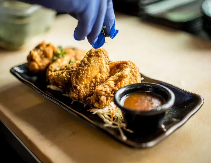 Crispy chicken wings with dipping sauce